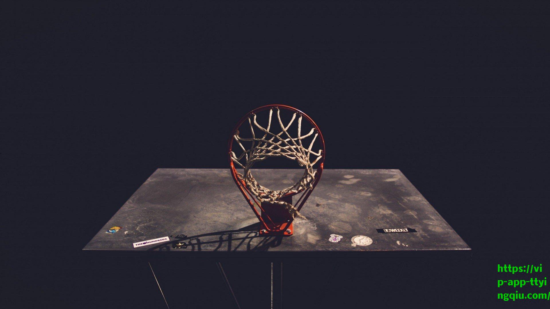 米兰锁定新飞翼！500万欧元报价塞尔维亚天才科斯蒂奇，贝尔格莱德游击队面临抉择